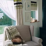 The Wood Bed and Breakfast *