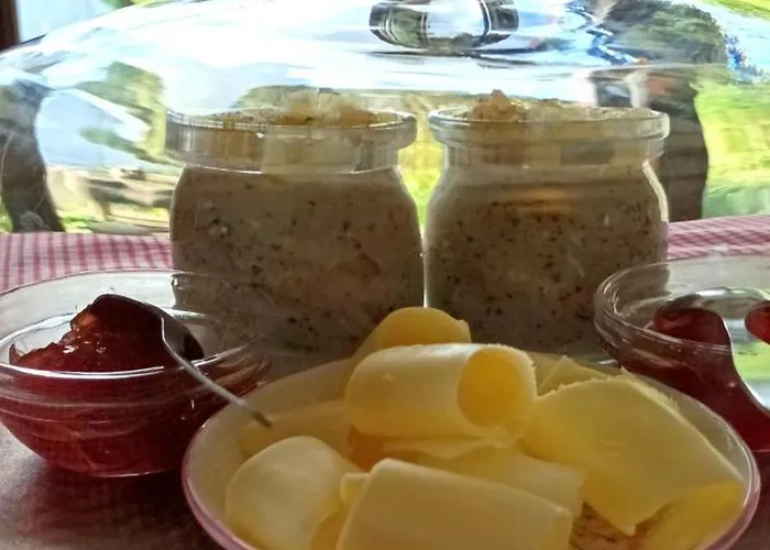 The Wood Bed & Breakfast